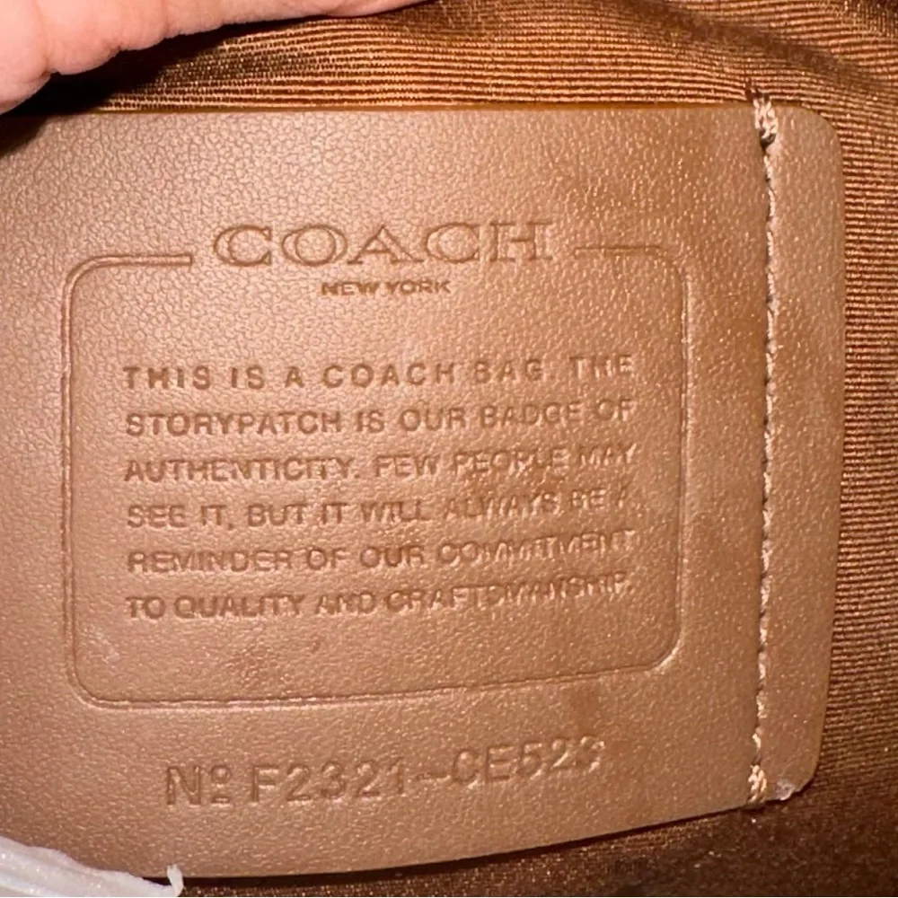 Coach backpack - Picture 2 of 4